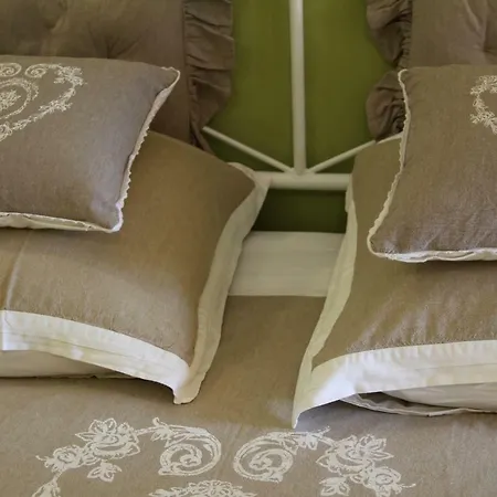Chambres D'hotes Belle Riviere Bed & Breakfast *